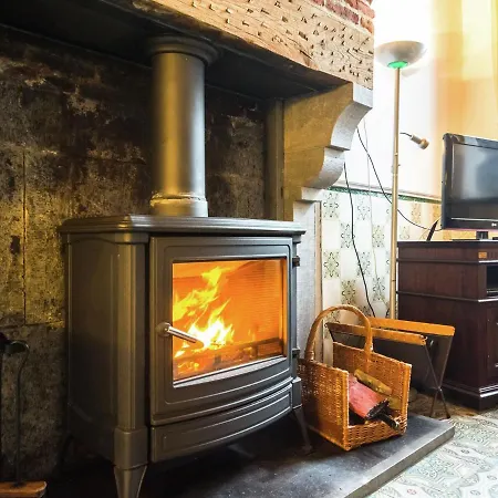 Cozy Holiday In Macon With Barbecue Casa de Férias Momignies